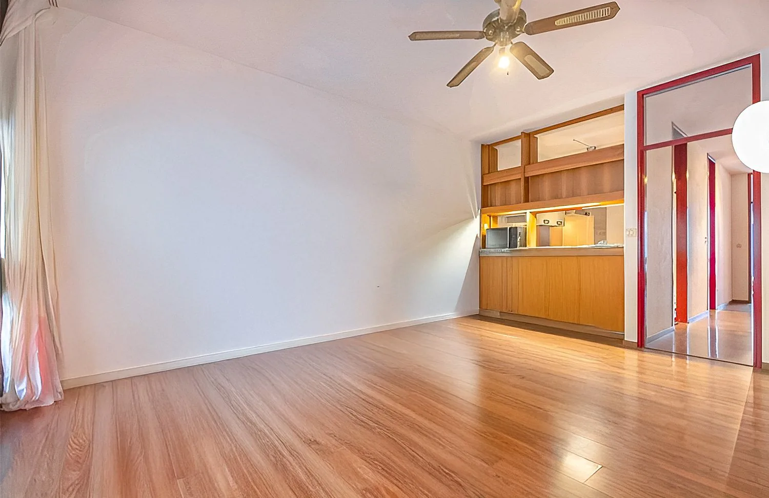 2.5-room apartment close to the lake in Lugano