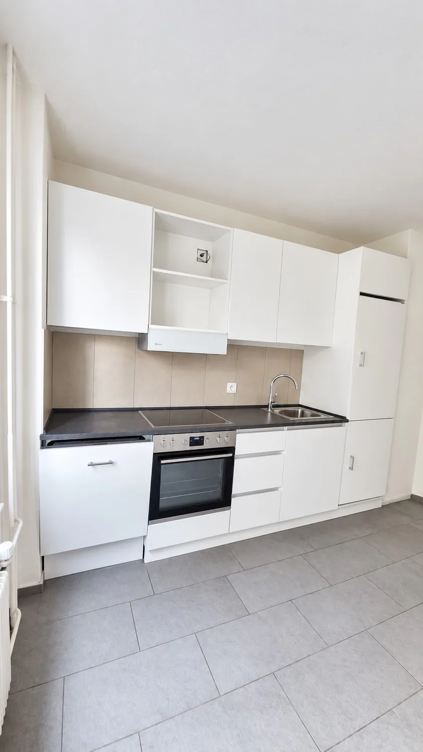 Helle Wohnung mit schöner Küche und charmantem Parkett
