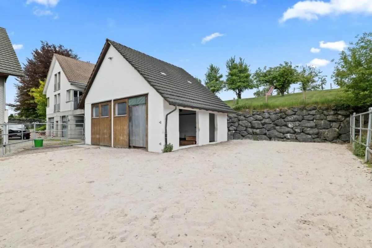 Idylle pur! Einfamilienhaus mit Pferdestall