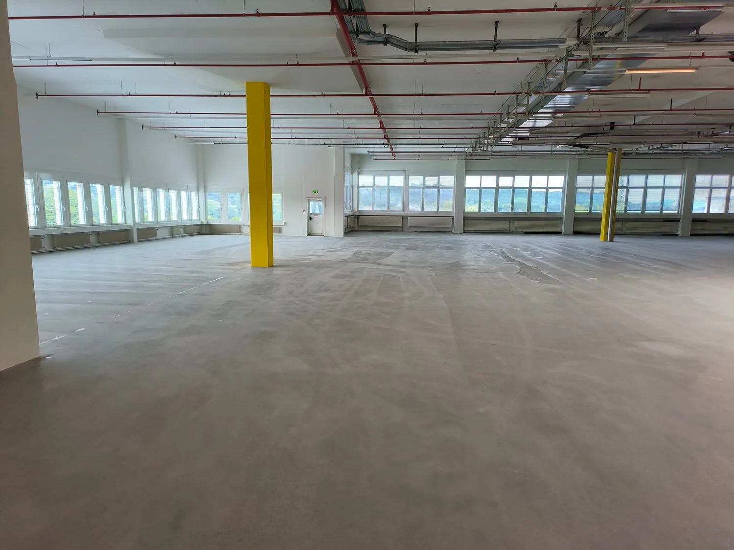 Flexible Gewerbe-, Büro- und Laborflächen in Unterentfelden – ab 01.10.2025