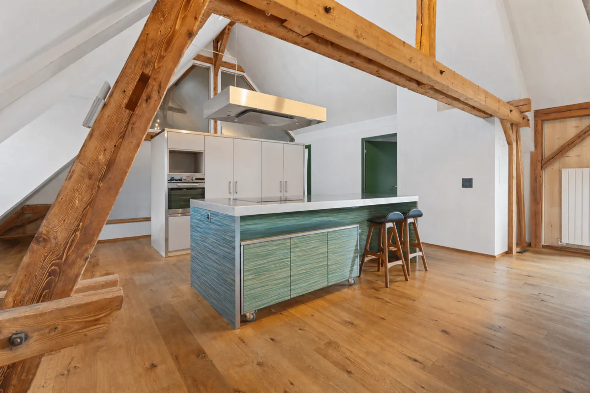 2.5-Zi.-Attikawohnung mit Dachterrasse - Kreis 4