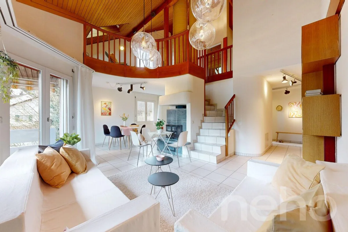 Maisonette en duplex lumineuse de 5,5 pièces avec galerie et balcon