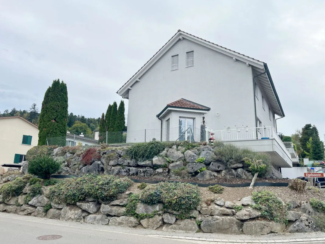 5.5-Zimmer-Doppeleinfamilienhaus mit Weitblick