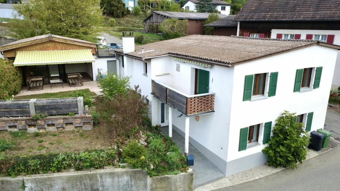 Maison unifamiliale élégamment rénovée avec confort de vie moderne !