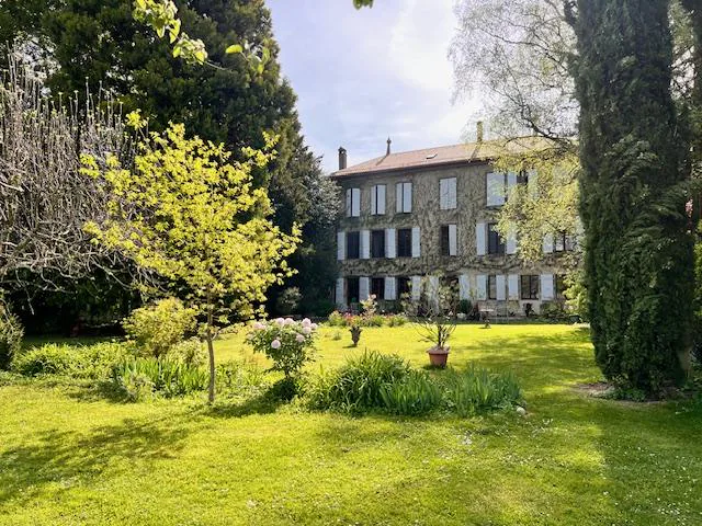 Grande propriété en viager occupé entourée de vignobles à Satigny