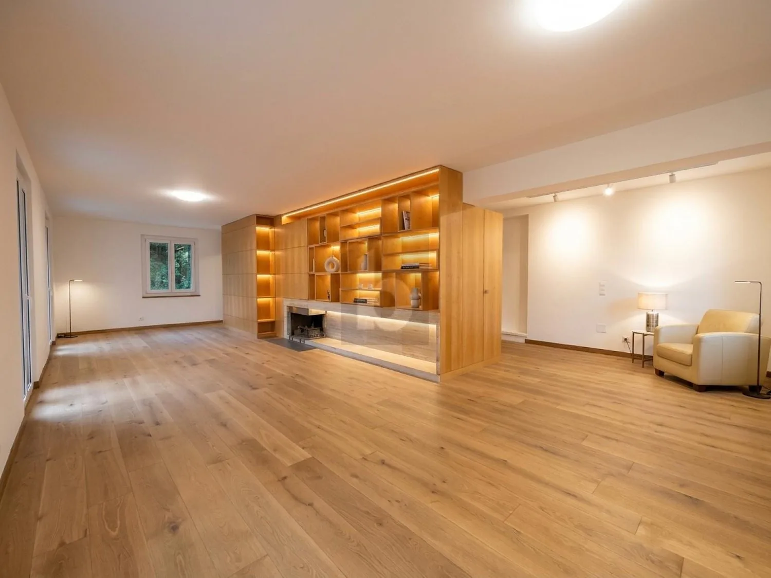 PRÄCHTIGES OBJEKT MIT PRIVATGARTEN UND AUSSICHT