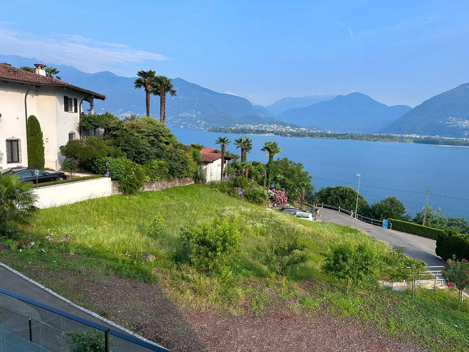 TERRENO UNICO CON VISTA MOZZAFIATO A 180° SUL LAGO MAGGIORE