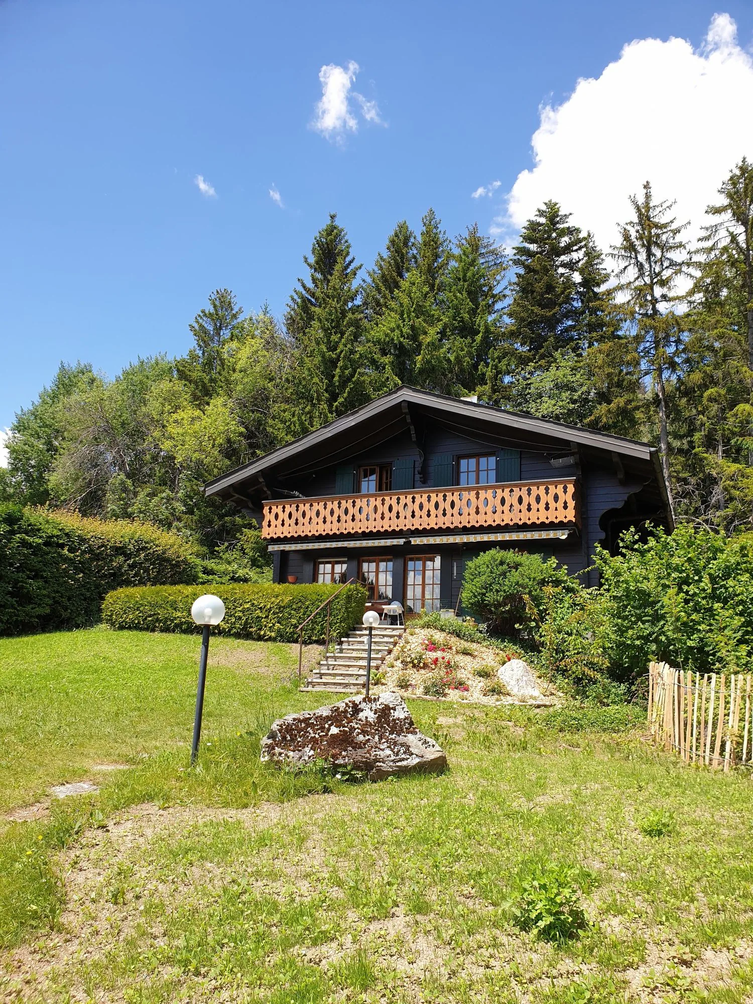 Vacation Rentals: Chalet La Luy