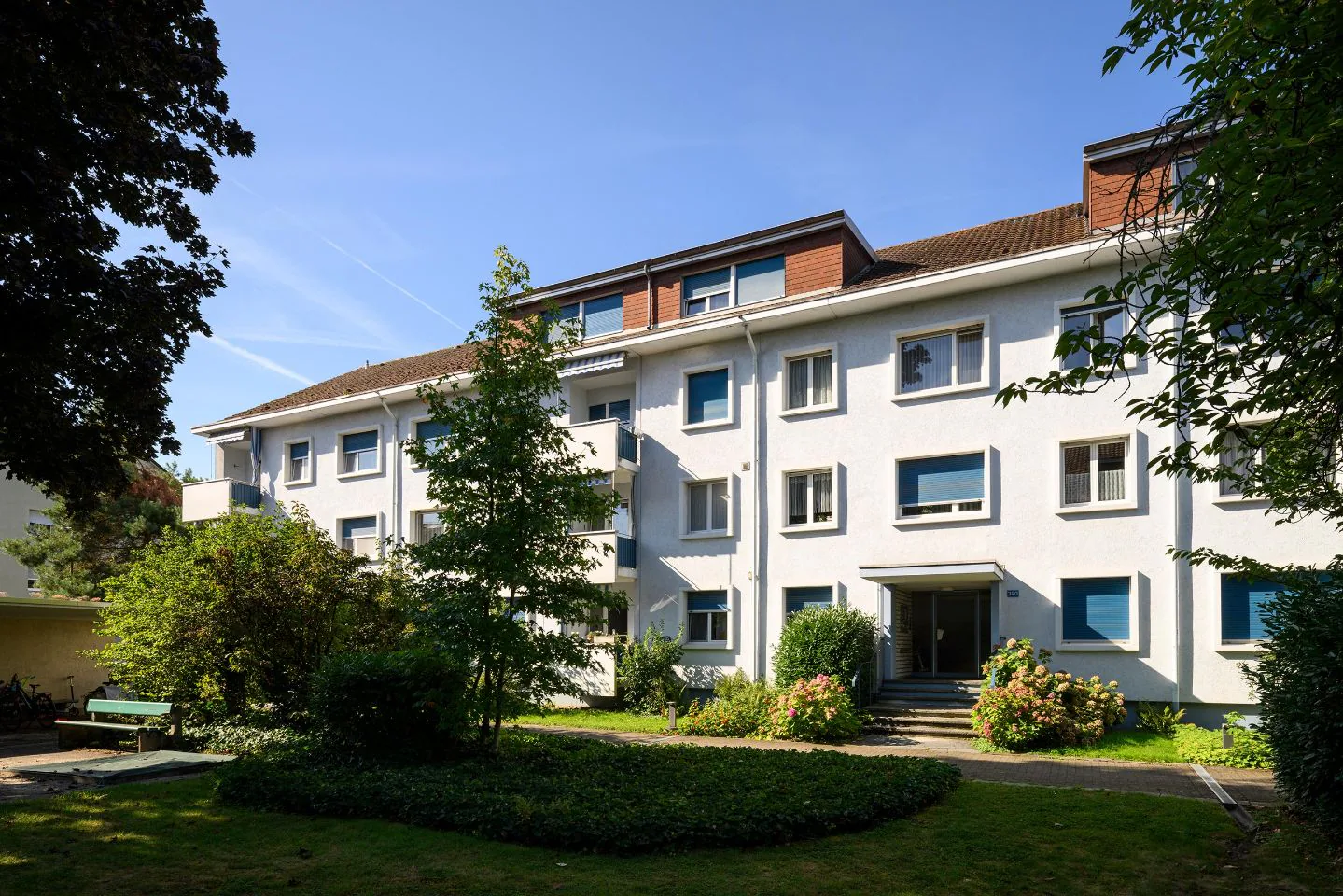 Attractive 2-room apartment in a green area in Riehen