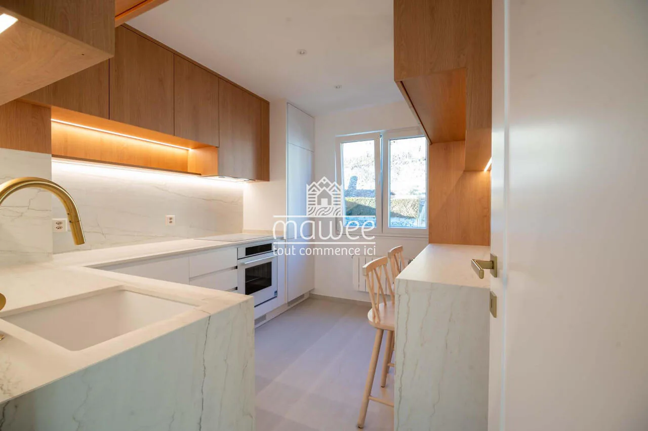 Magnificent Apartment mit hochwertiger Ausstattung komplett renoviert