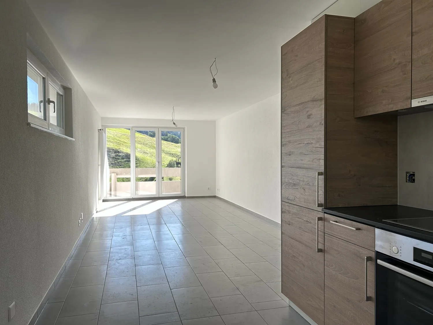 Appartement rénové de 3.5 pièces avec vue et balcons