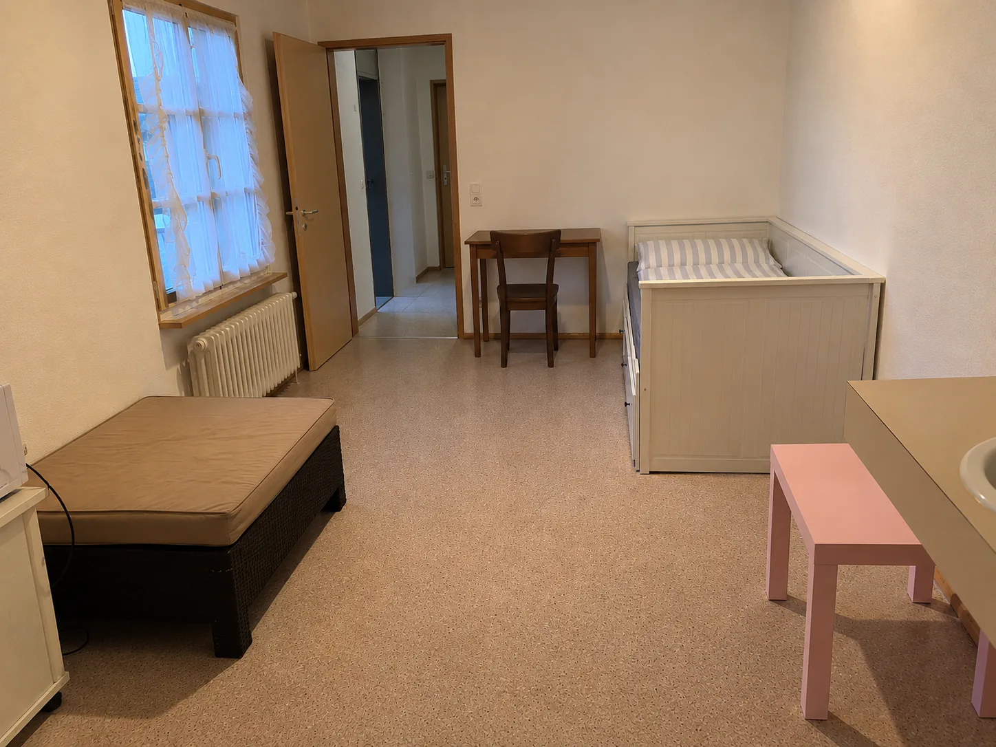Cozy single room on the 2nd floor in Boswil