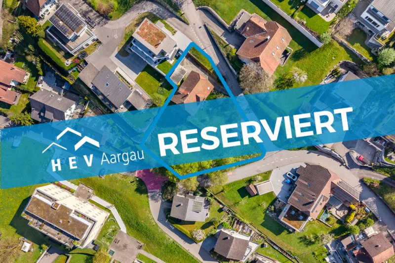 *RESERVIERT* Bauland an sonniger Hanglage
