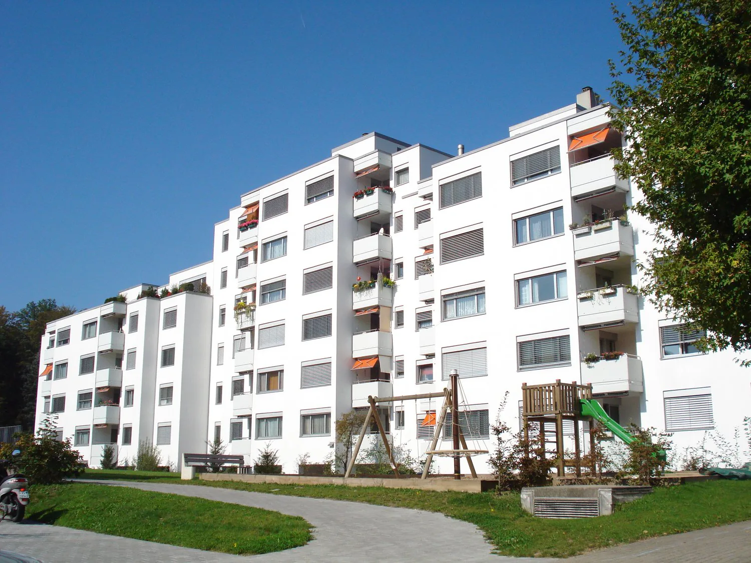 Nous louons un emplacement de parking à Aarau Rohr