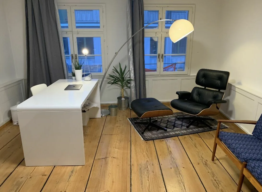 Characterful maisonette attic apartment in the heart of Basel's Old Town - Limited until end of February 2027