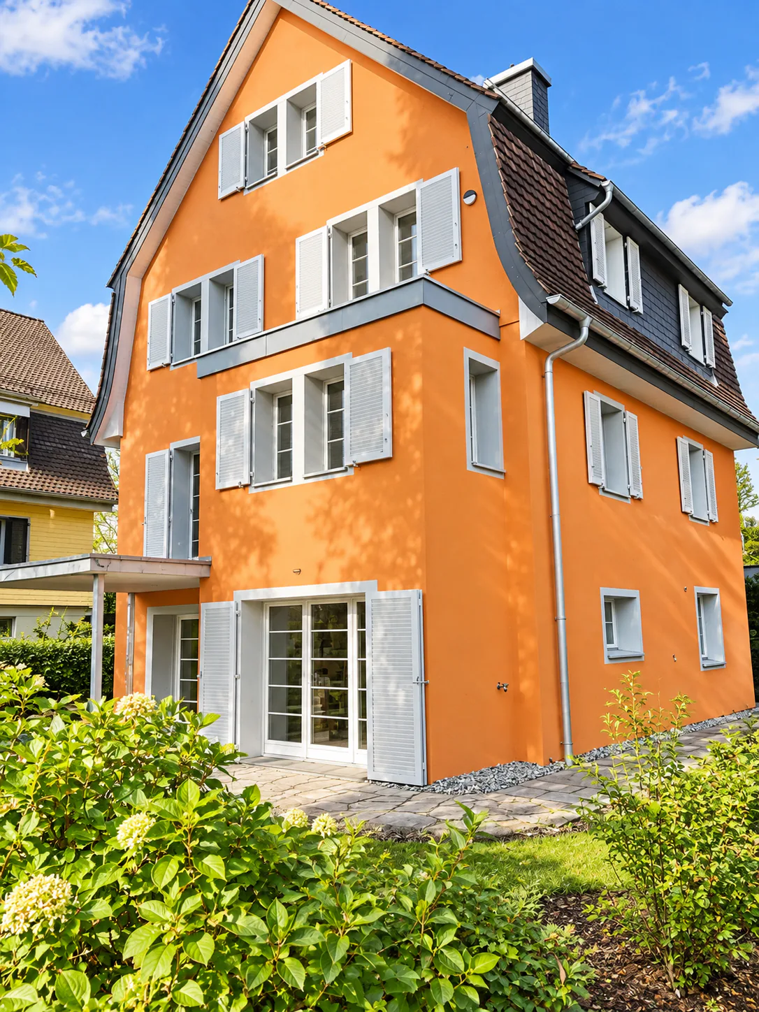 5.5-room single-family house with spacious surroundings