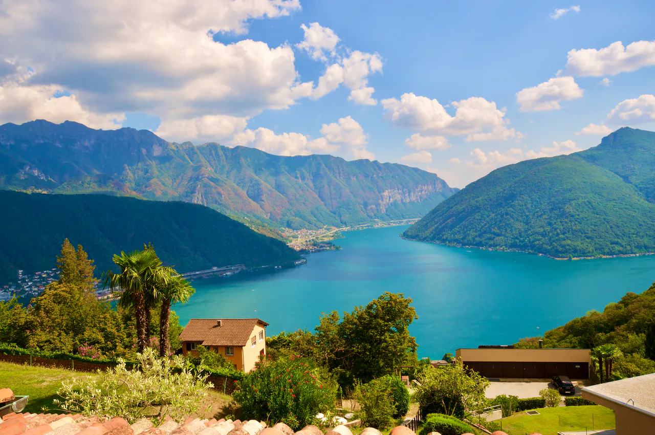 Casa di Vacanza - Appartamento con Vista Mozzafiato sul Lago di Lugano