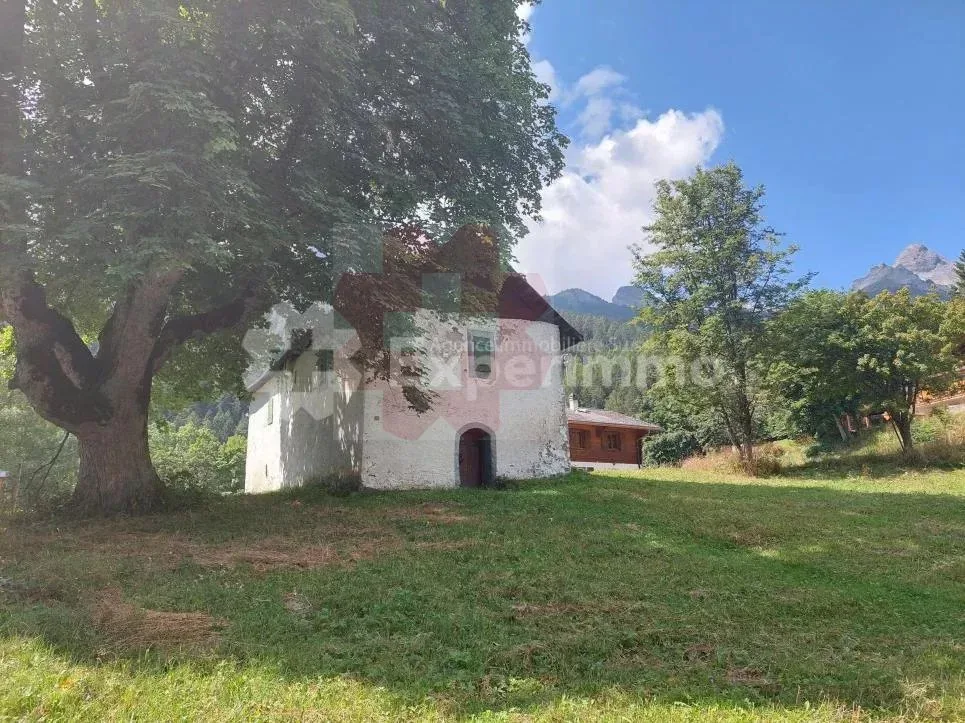 Chalet atipico nel centro di Ovronnaz