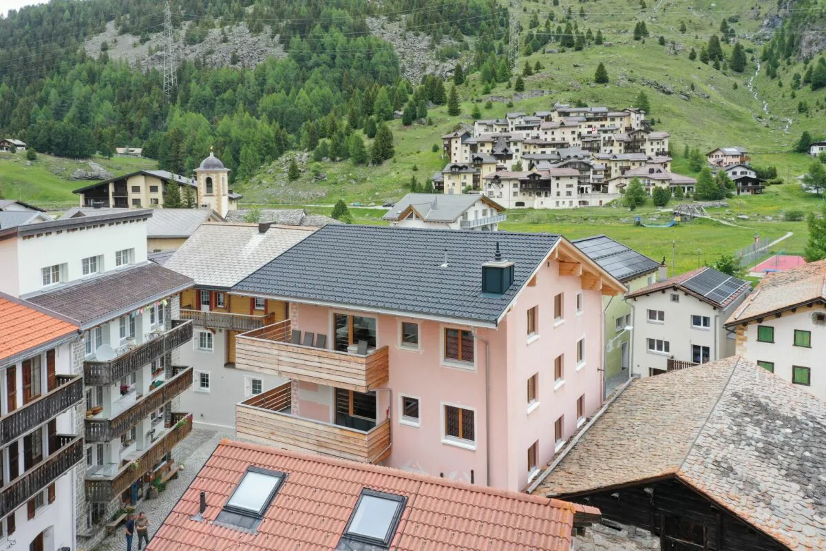 Renovierte 2½-Zimmer-Ferienwohnung im 1. OG in nächster Nähe zu der Bergbahnstation