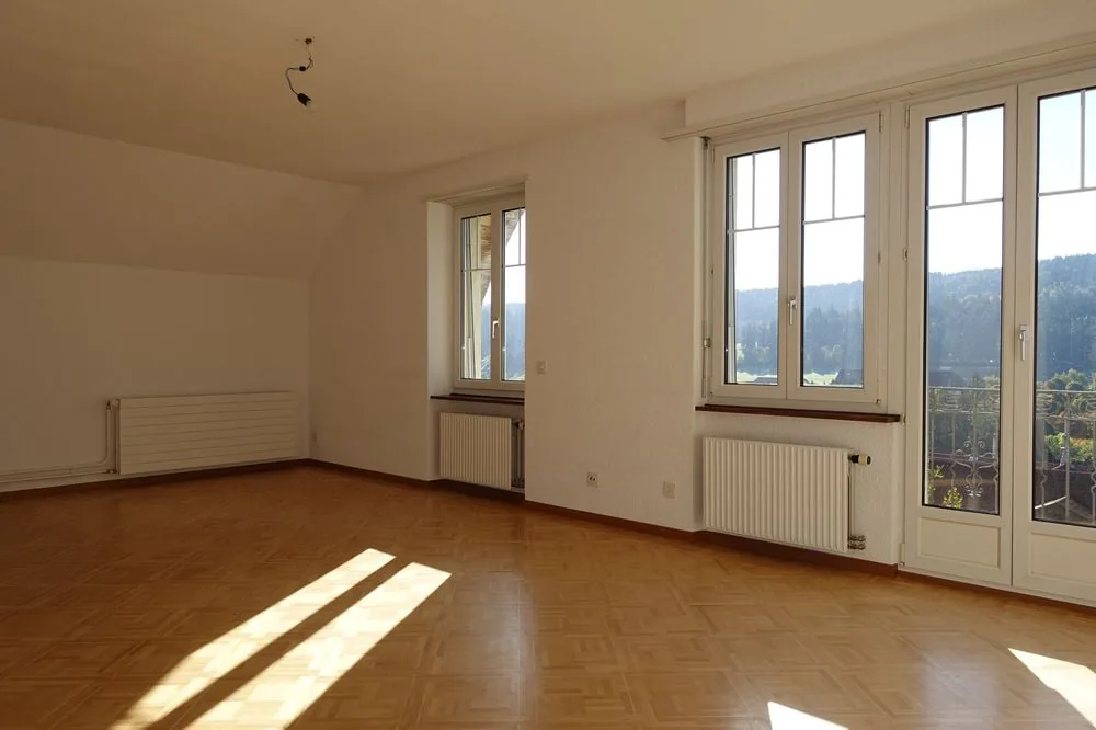 Tramelan - Helles 3 1/2-Zimmer-Wohnung im Ortszentrum