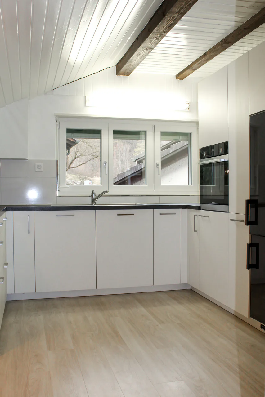 Appartement de 3.5 pcs au 1er étage avec balcon et galetas