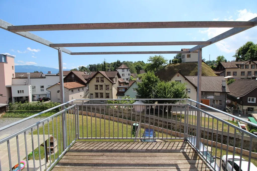 GREAT 3.5 ROOM APARTMENT WITH BALCONY FOR RENT