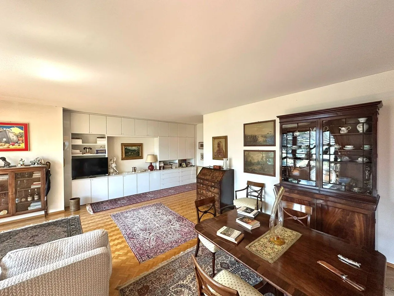 Elegante appartamento con terrazza vista lago