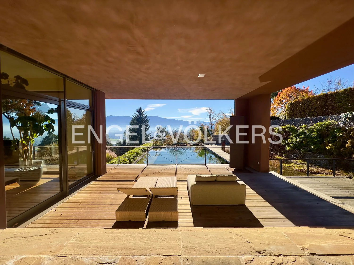 Villa di design elegante con privacy e panorama mozzafiato