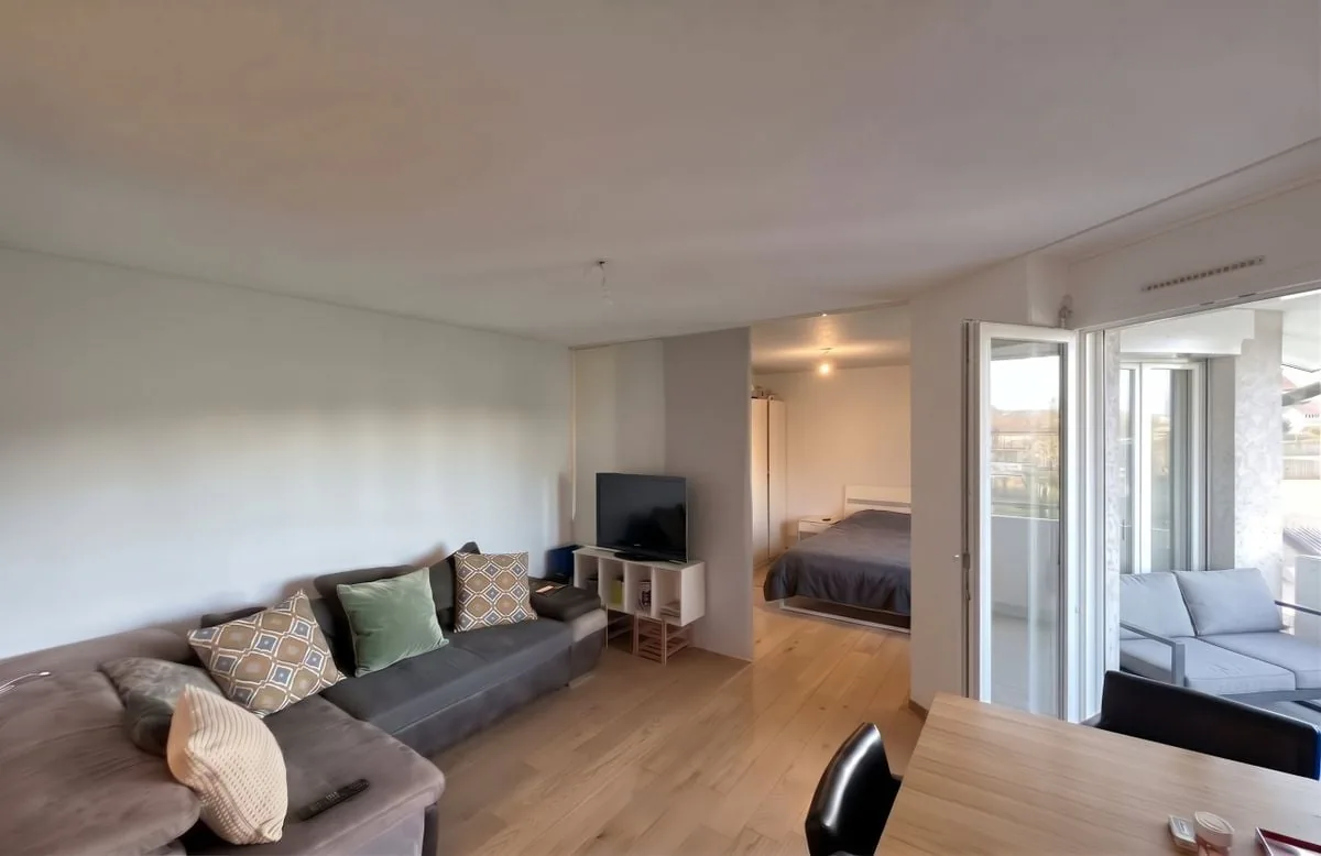 SAINT-PREX - NEW PRICE - 2 rooms renovated with two balconies