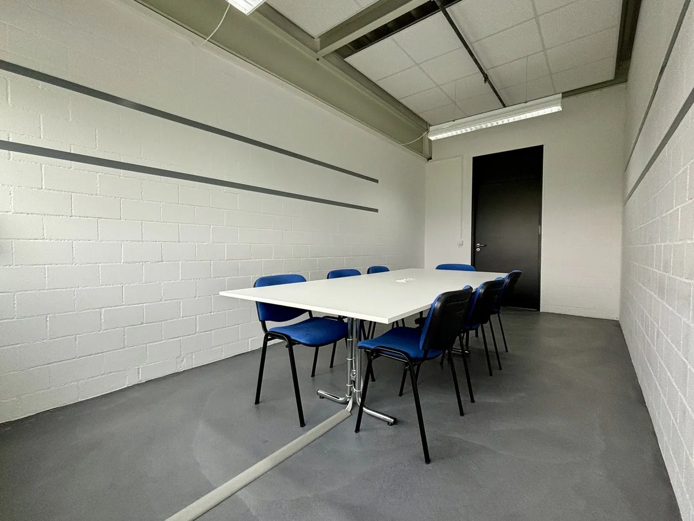 Helles Büro (16.7 m2) im WORKPLACE1 Oensingen