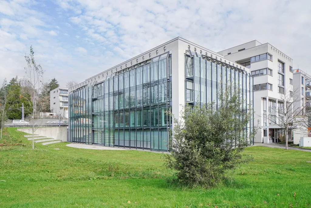 Your future professional address in Lausanne