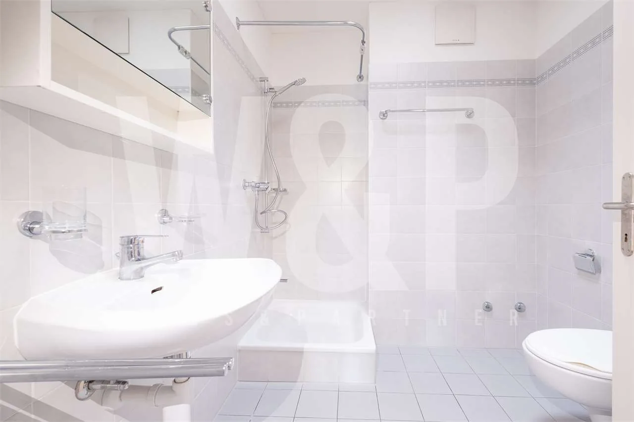 Spacious 5.5-room apartment with terrace near Lugano - up to 3 months' rent free