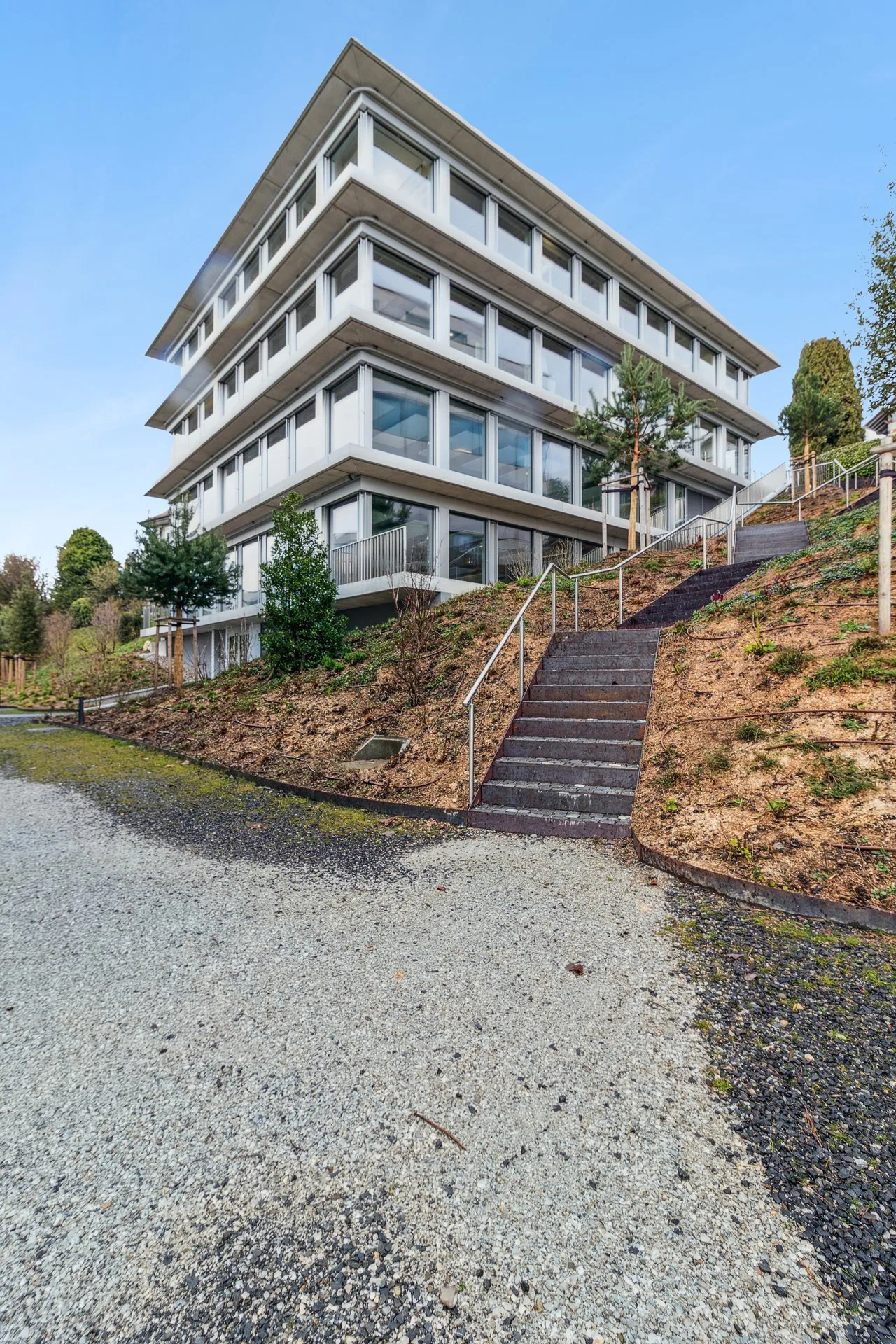 Prestige offices for rent - Avenue de Rhodanie in Lausanne - 280m2 bright