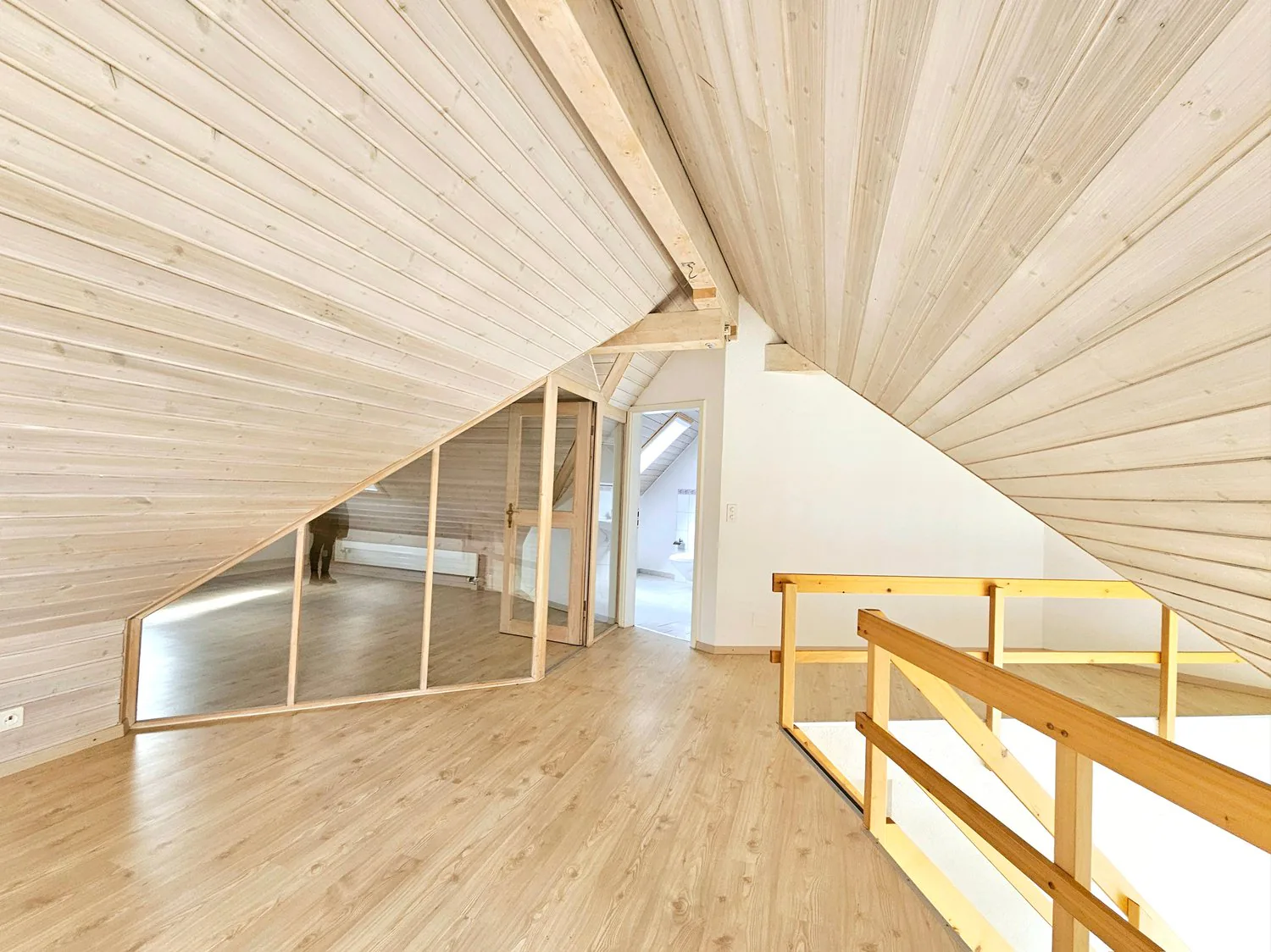 Charming 5.5-room maisonette apartment with gallery