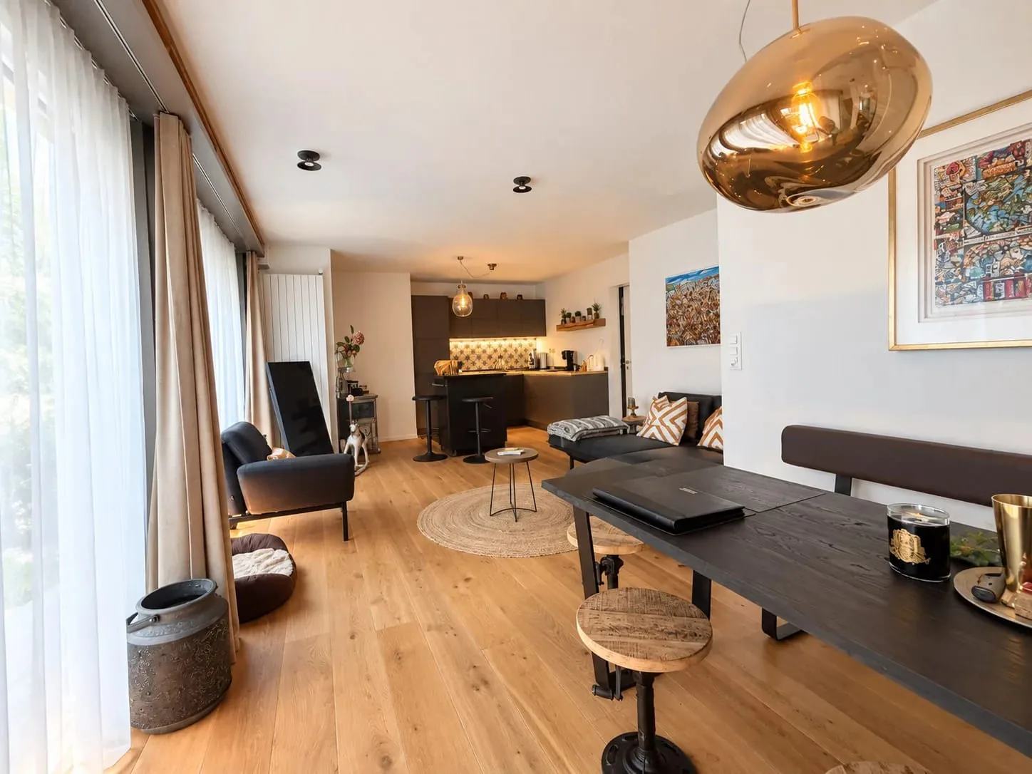 Hochwertige möblierte 2.5-Zimmer-Gartenwohnung an der Beckenhofstrasse in Zürich
