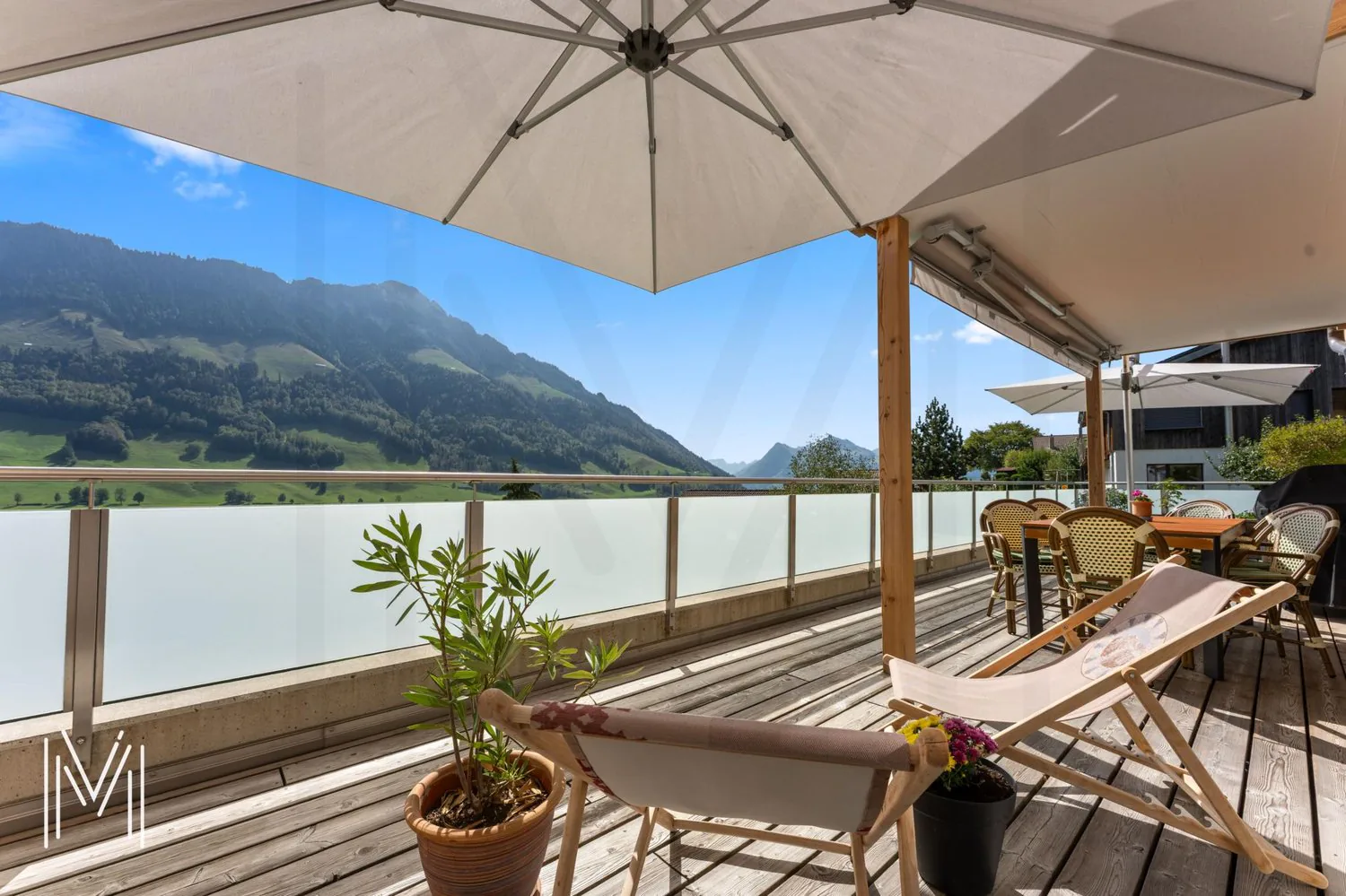 Magnificent 4.5-room apartment with magnificent views
