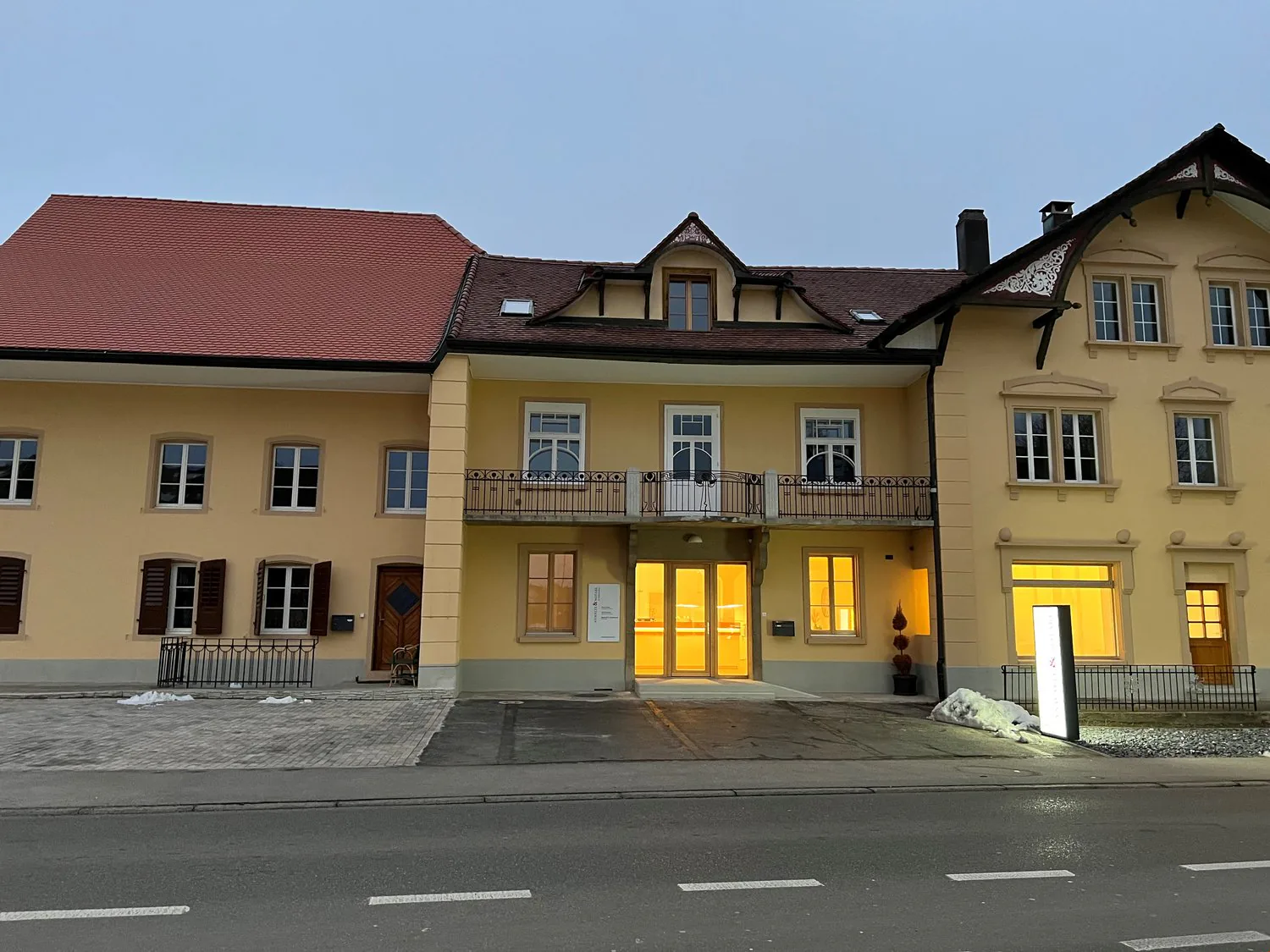 Charming 2.5-room apartment in a historic building in Niederbipp