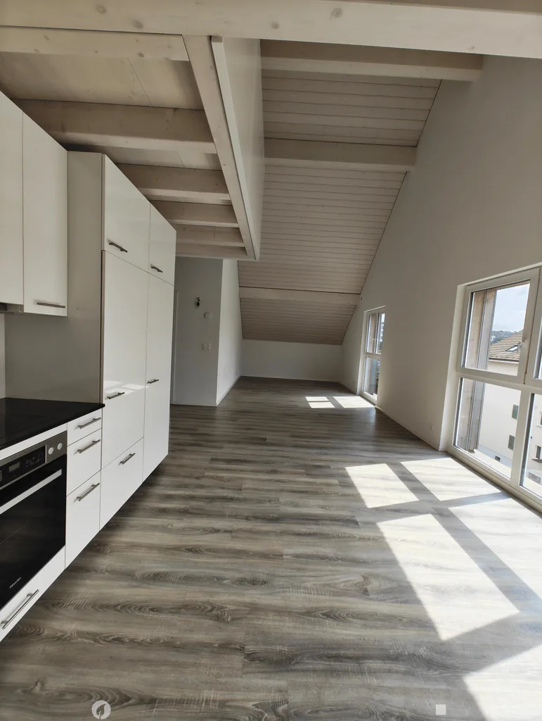 Modern 3.5-room apartment with gallery on the 3rd floor / Rent promotion