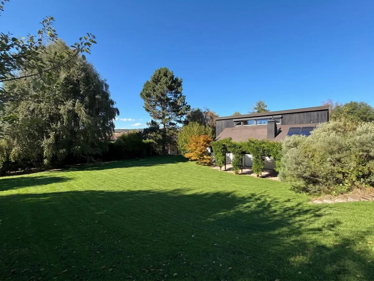 House for sale in Forel - Exceptional plot of 1'963 m²