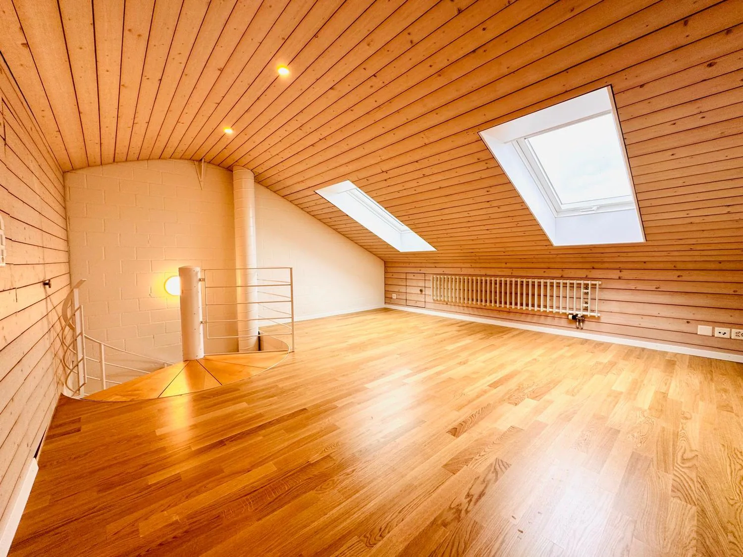 Newly renovated 5.5-room maisonette apartment in a quiet location