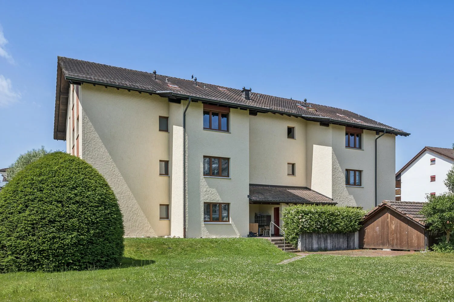 Renovated 3.5-room maisonette in idyllic Niederwil