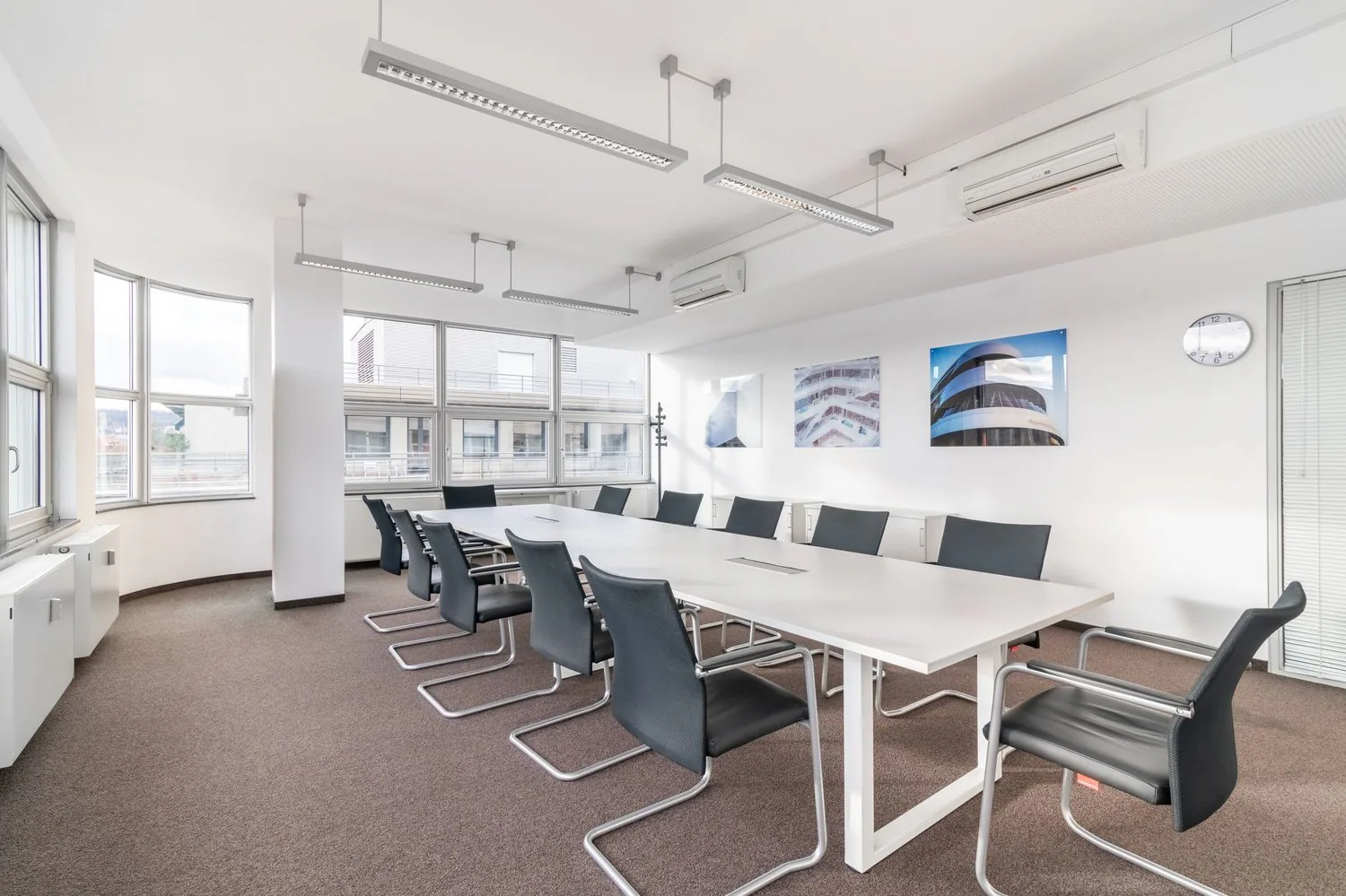 Privater Büroraum für 10 in Regus City Old Town