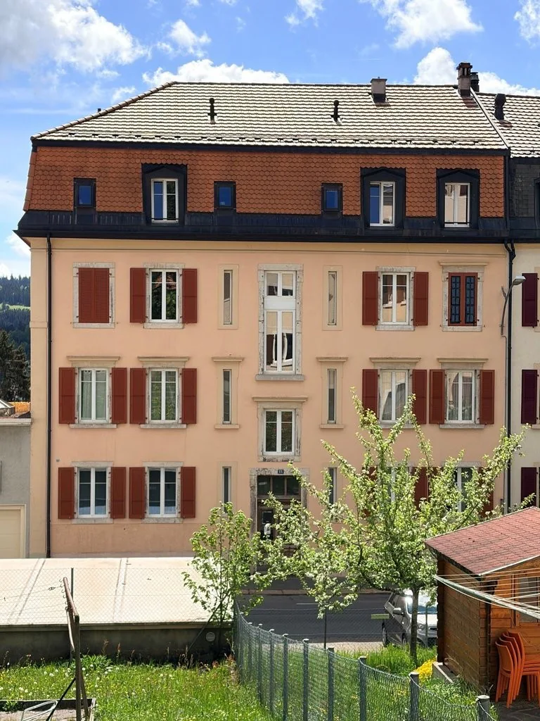 Beautiful 4-room apartment in a quiet neighborhood