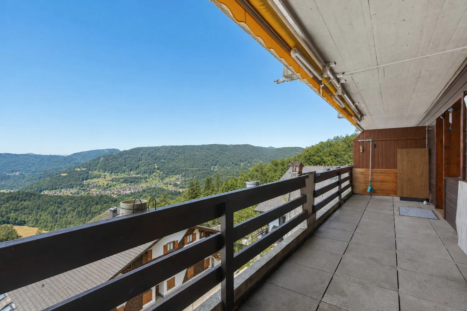 Grand appartement lumineux 115 m² avec magnifique vue sur le Mont-Blan