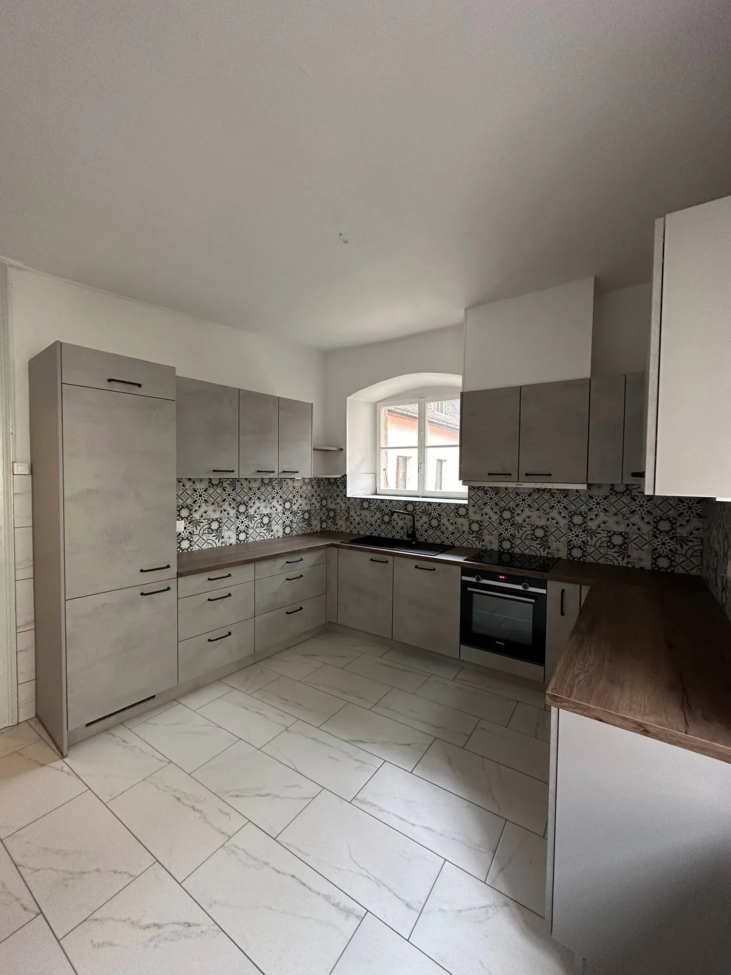 Spacious 5.5-room apartment in Porrentruy