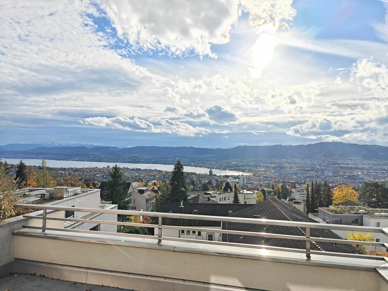 Furnished 2.5-room attic apartment with dreamy terrace