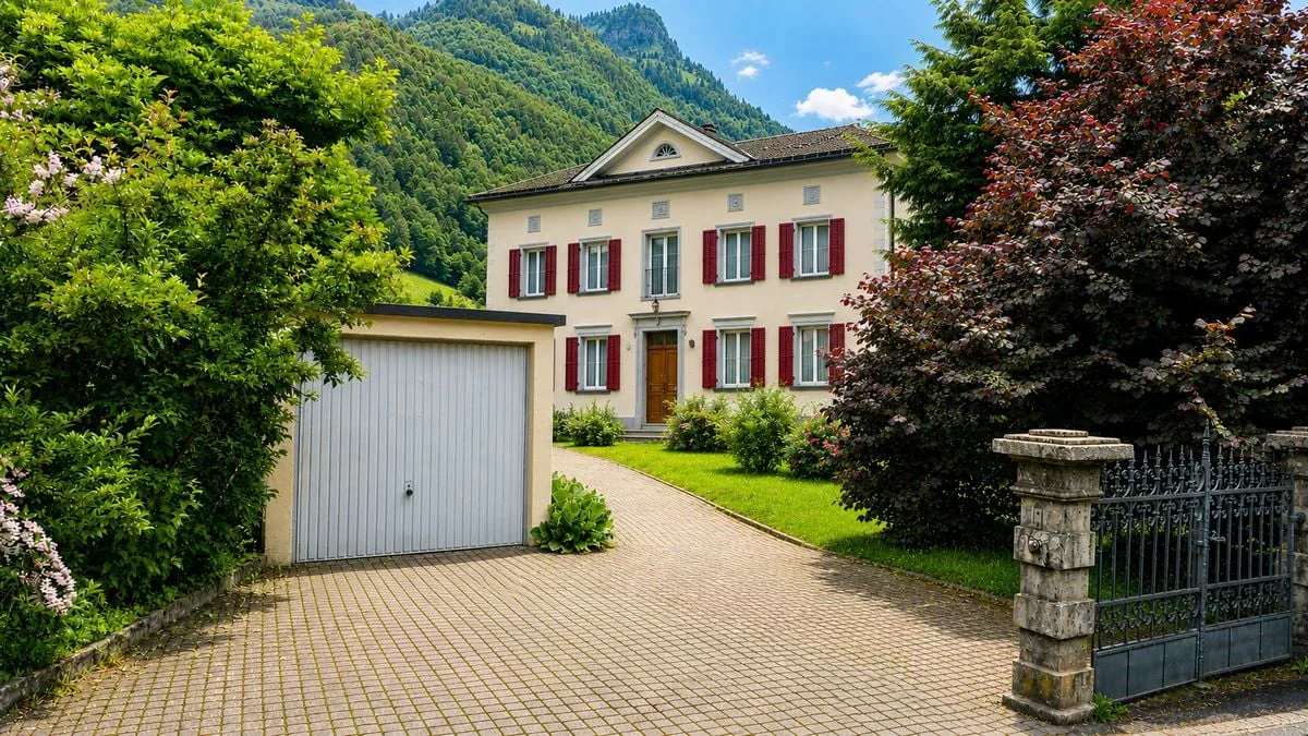 Detached single-family house with spacious garden in Luchsingen