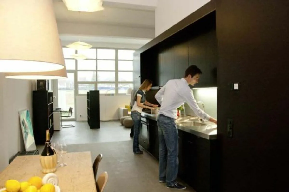 93 m2 loft with 4 meter ceiling height
