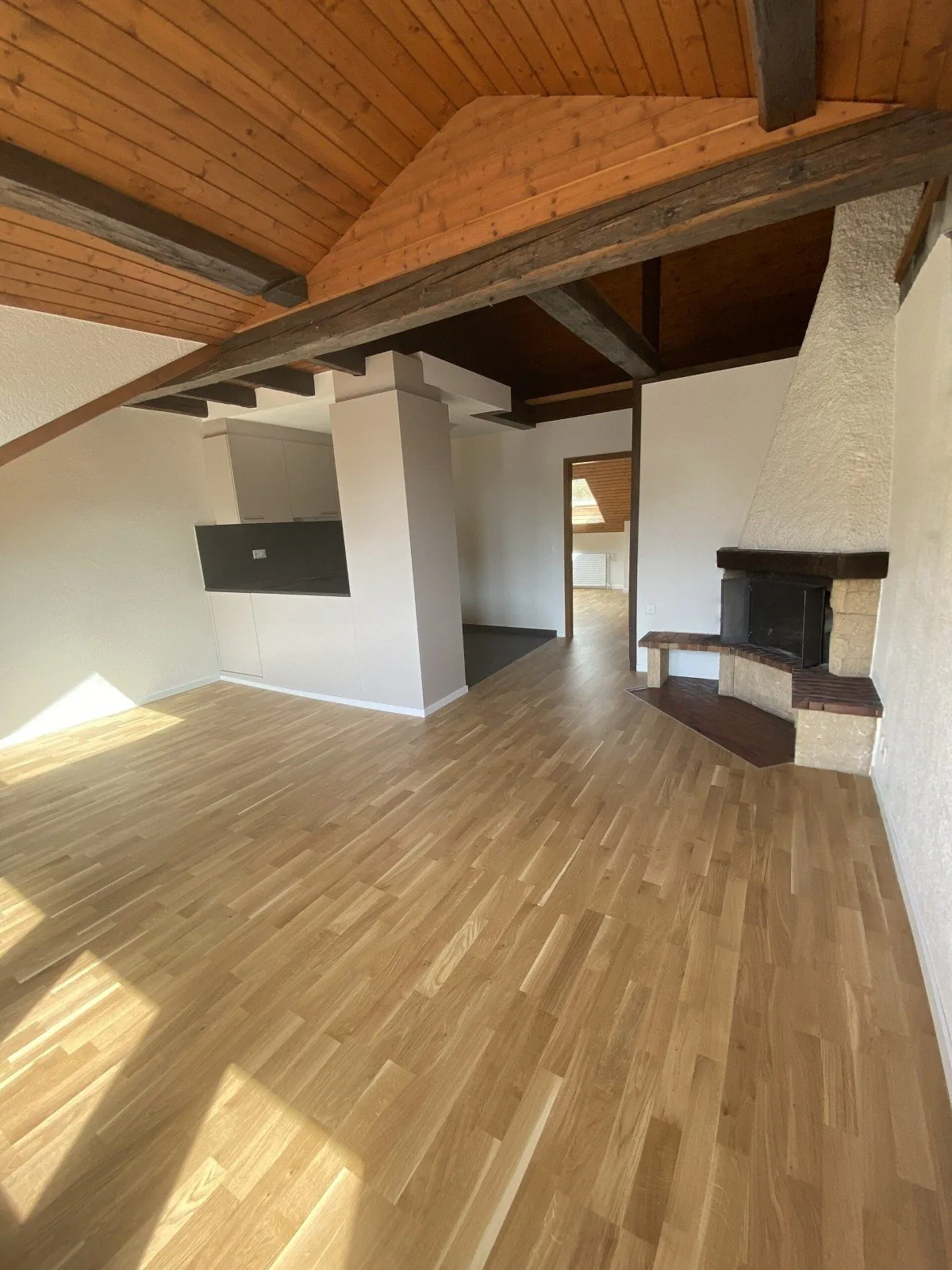 Helllichtes 3-Zimmer-Apartment zur Miete in Neuchâtel