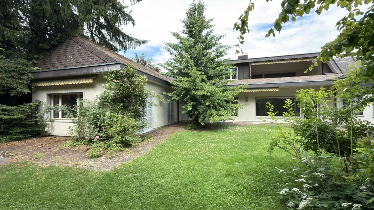 Living and working under one roof: Spacious 11.5-room property in Langenthal